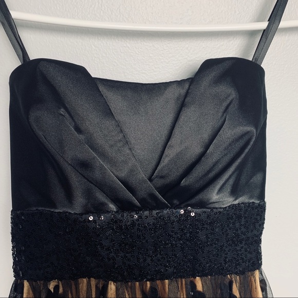 Blonde Nites | Dress - Picture 3 of 8